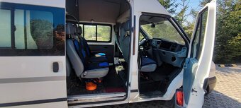 Ford Transit 300L 2,2 Tdci 6 miest, ťažné + NOVÁ STK - 13