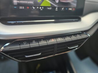 Škoda Octavia IV SPORT 2.0TDi DSG 110kW VIRTUAL/HUD/KESSY - 13