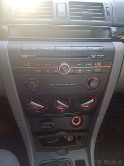 Mazda 3,1.4i Hatchback r.v. 2007 - 13