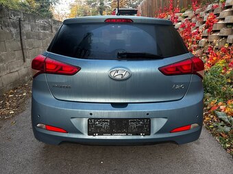 HYUNDAI I20 1,2 BENZÍN ROK 2017 - 13