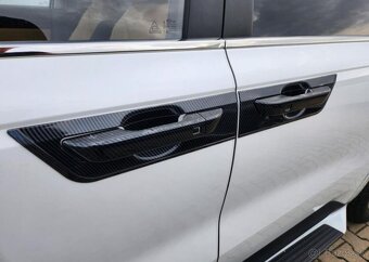 Kia Carnival 9 míst-DPH-REZERVACE - 13