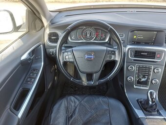 Volvo V60 D3 2.0L Kinetic Geartronic, Business Edition - 13