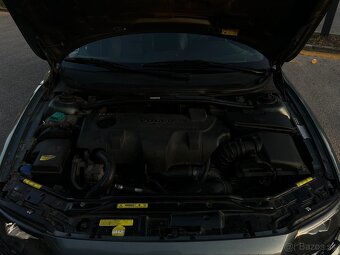 Predám nádherné auto Volvo S60, 2.4 turbodiesel, 2003. - 13