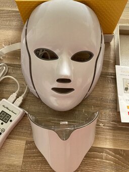 Ošetrujúca Led maska na tvár a krk/Nová - 13