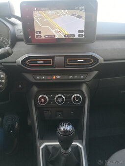 Dacia Jogger 1.0 TCe 110k Extreme 7 miest - 13