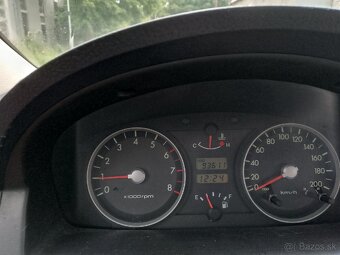 HYUNDAI Getz 1,4 benzín 93 TISÍC KM - 13