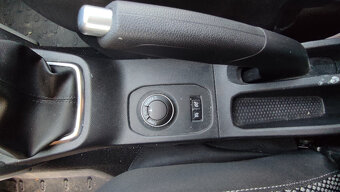 Dacia Duster 1.5 Blue dCi 115 Prestige 4x4 - 13