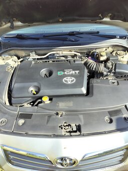 Predám Toyotu Avensis - 13