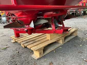 1200L Nizozemské rozmetadlo LELY CENTERLINER SL - 13
