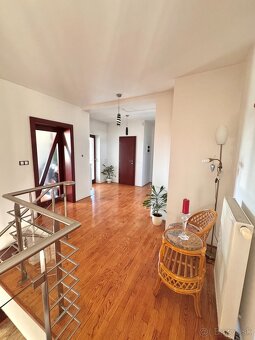 Predaj- luxusný 5 izbový dom s bazénom Andovce - 13