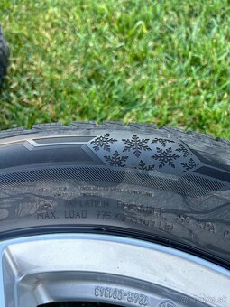 Predám zimné pneumatiky Barum Polaris 5 - 215/60 R2699H XL - 13