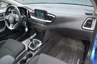 KIA Cee’d 1.60 CRDi, SR voz, 1. majiteľ, GOLD - 13