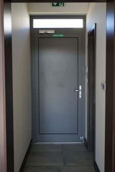 Jedinečná ponuka pre Vaše podnikanie  Moderná kaviareň na p - 13