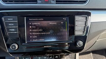 Škoda Superb 2.0 TDI Ambition DSG - 13