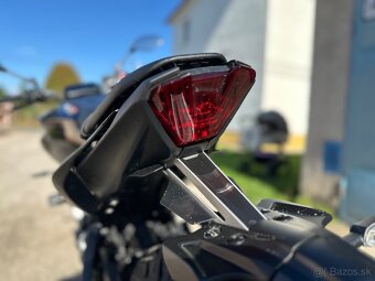 YAMAHA MT-07 - 13