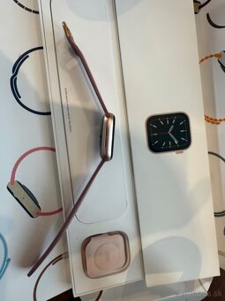 Apple Watch 6Gold 40mm - 13