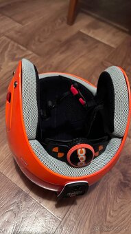 REZERVOVANÉ Detské lyže, 80cm, lyžiarky 17,5 a prilba - 13