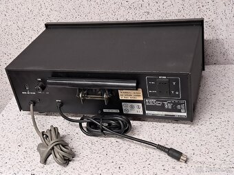 Magnetofon Sharp / Tuner Sharp - 13