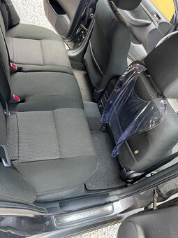 Toyota Avensis combi 2.2 D4D, r. v. 2007, 110kW - 13