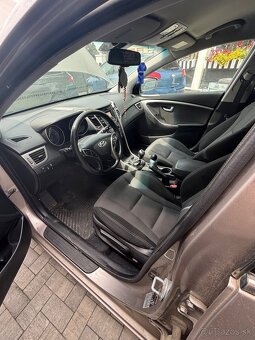 Hyundai i30 1.6 81 kW 2016 - 13