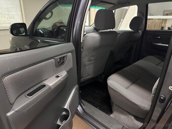 Toyota HIlux 3.0 1.majiteľ - 13