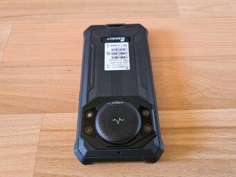 Predám  odolný telefón 5,45″ 4G Lte 10600 mAh batéria - - 13