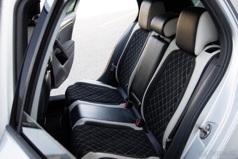 Volkswagen Golf 2.0 TDI GTD - 13