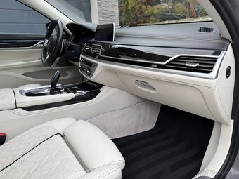 BMW Rad 7 750Li xDrive - 13