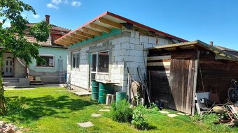 Predám 2 izbový tehlový rodinný dom. - 13