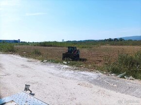 Lesná fréza na UNC - 13