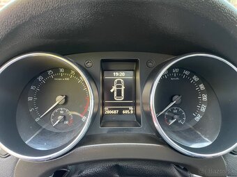 Predám Škoda Yeti 2,0 Tdi , 4x4 - 13
