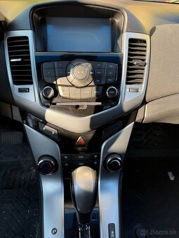 Predám Chevrolet Cruze - 13