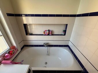 PRIESTRANNÝ 4iz byt v mestskej vile pod hradom - 13