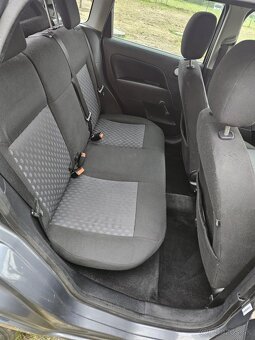 Ford Fiesta - 13