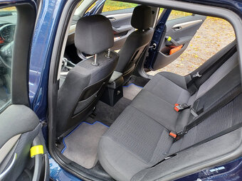 BMW X1 sDrive 18d - 13