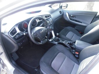 Kia Cee´d SW 1.6 GDI TX/Platinum - 13