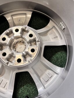 6x139.7 R20 Originál Dodge RAM 1500 model 2022 + senzory - 13