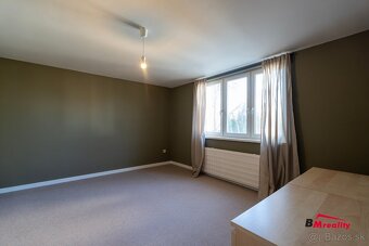 Podnikanie aj bývanie na jednom mieste – objekt + dom - 13