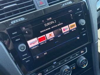 Volkswagen Golf Variant SOUND 2.0 TDi DSG - 13