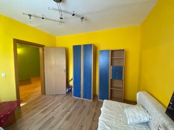 Trojizbový byt s loggiou blízko centra  Lučenec - Vajanského - 13