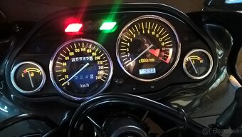 Kawasaki ZZR -600 - 13