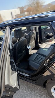 Škoda Superb Combi 2.0 TSI 4x4 Style DSG - 13