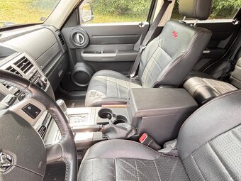 Dodge Nitro 2.8 CRD 4x4,automat - 13