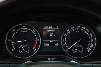 Škoda Superb Combi 2.0 TDI Style DSG - 13