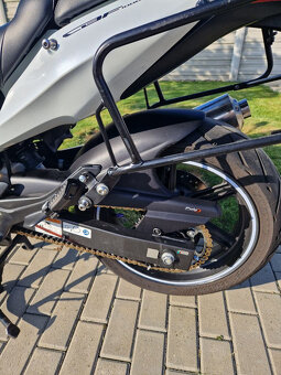 CBF1000F - 13