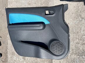 Suzuki Splash 2009 diely interieru, vyduch, svetlo, zrkadlo - 13