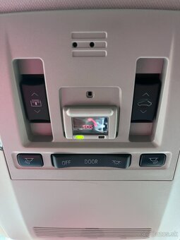 Toyota Highlander 2.5 Hybrid Dynamic Force Executive AWD e-C - 13