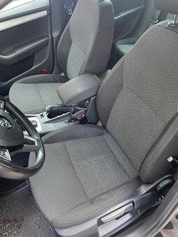 ŠKODA Octavia 2.0 TDI DSG - 13