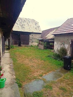 Predaj, rodinný dom s veľkým pozemkom vhodný na podnikanie - 13