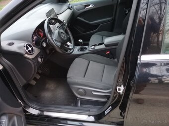 Mercedes B  2017 - 13